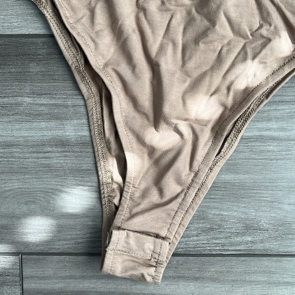 Taupe Bodysuit with Sheer Lace Sleeve - Picture 8 of 12